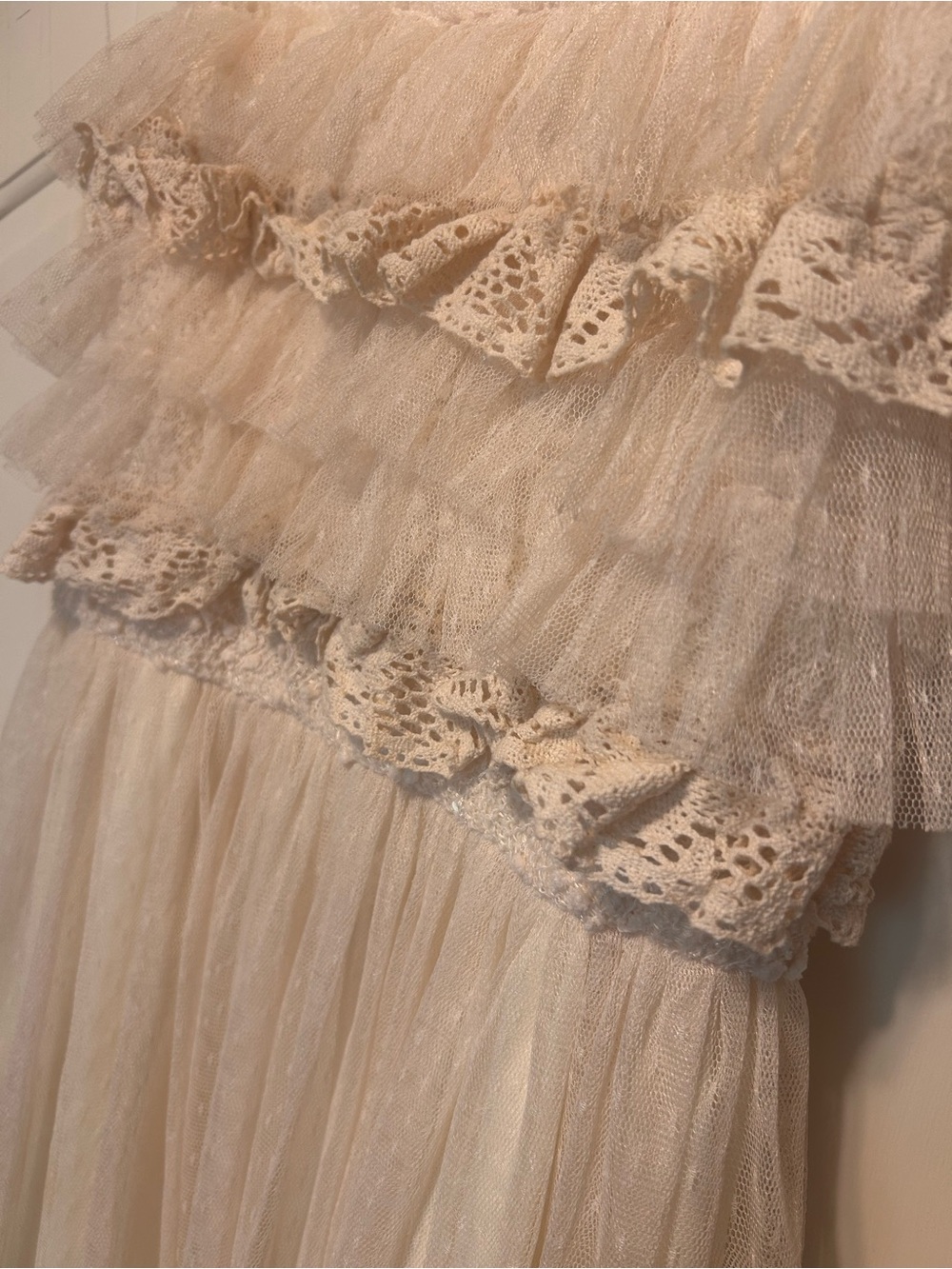 A'Reve Cream Lace & Tulle Ruffle Evening Dress - Picture 5 of 6